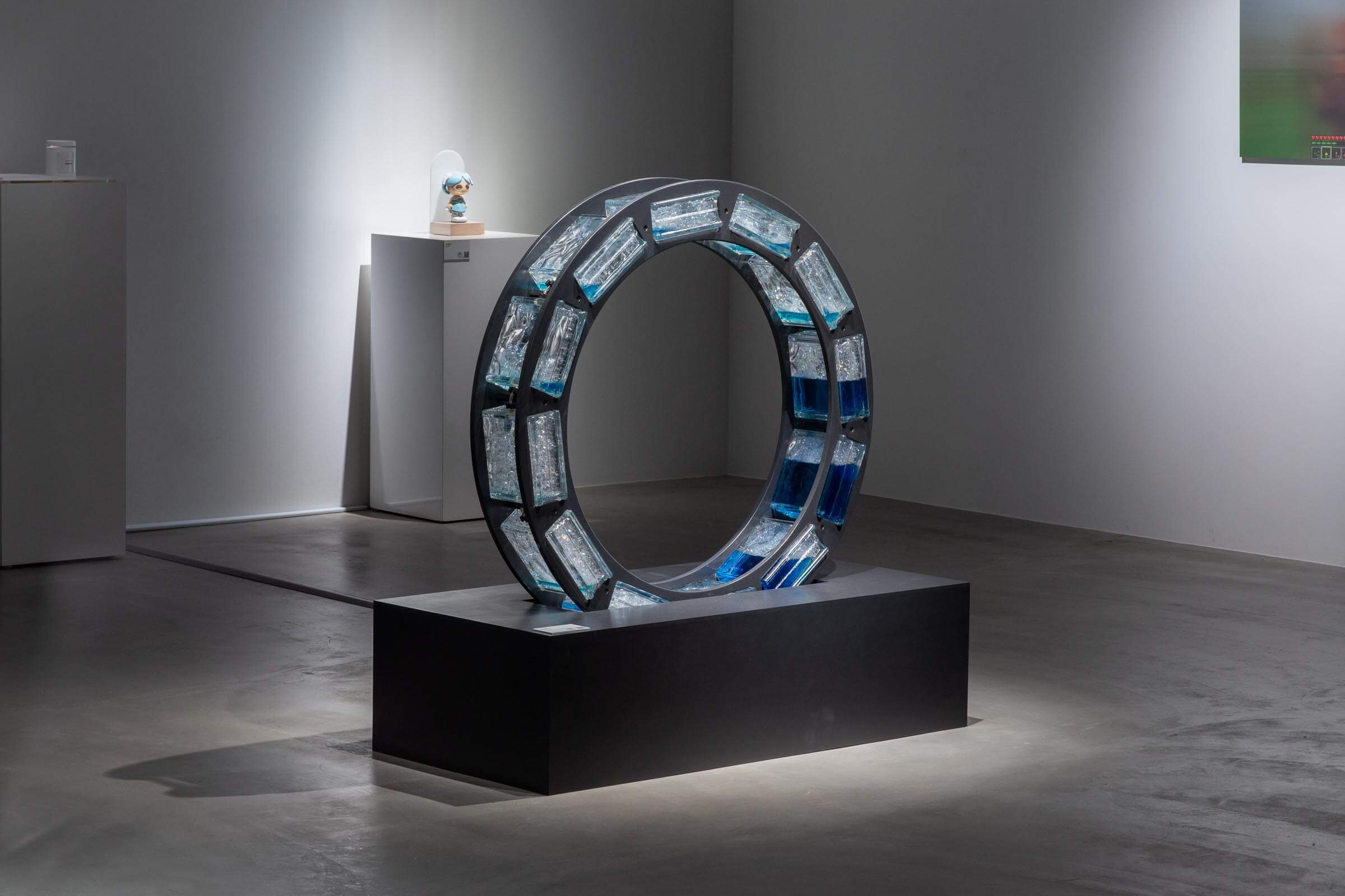 siro exhibition 02「は、回る」